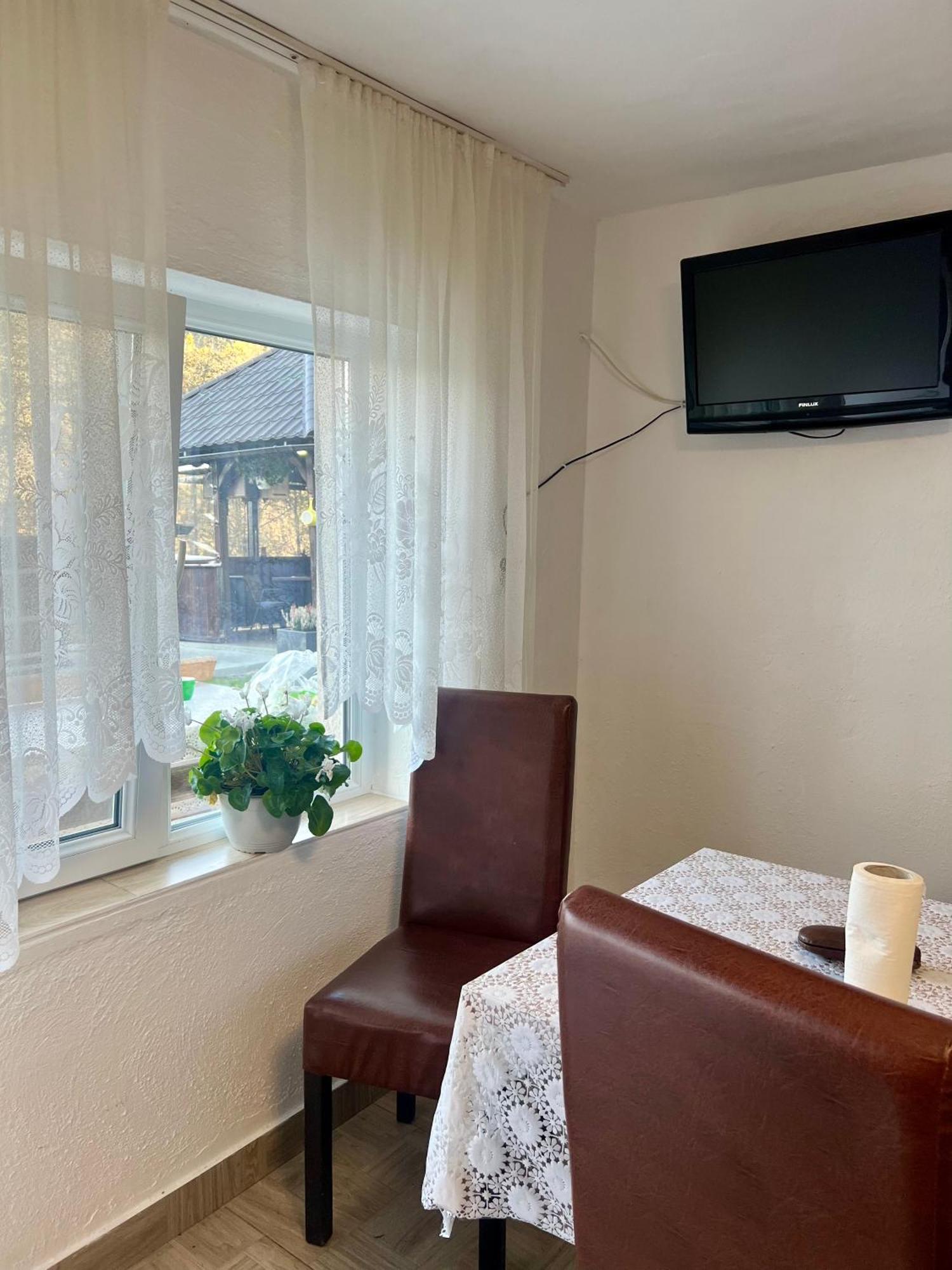 Cabana Baraj Apuseni Mountains Mihoesti Bagian luar foto